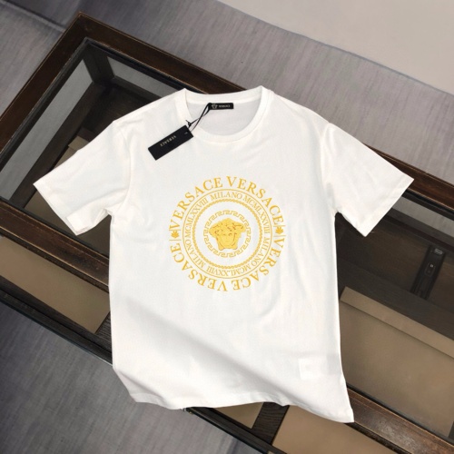 Cheap Versace T-Shirts Short Sleeved For Unisex #1241295 Replica Wholesale [$32.00 USD] [ITEM#1241295] on Replica Versace T-Shirts