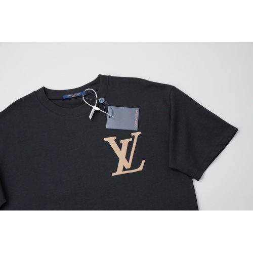 Cheap Louis Vuitton LV T-Shirts Short Sleeved For Unisex #1241902 Replica Wholesale [$45.00 USD] [ITEM#1241902] on Replica Louis Vuitton LV T-Shirts