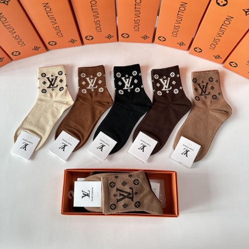 Cheap Louis Vuitton LV Socks #1242182 Replica Wholesale [$27.00 USD] [ITEM#1242182] on Replica Louis Vuitton LV Socks