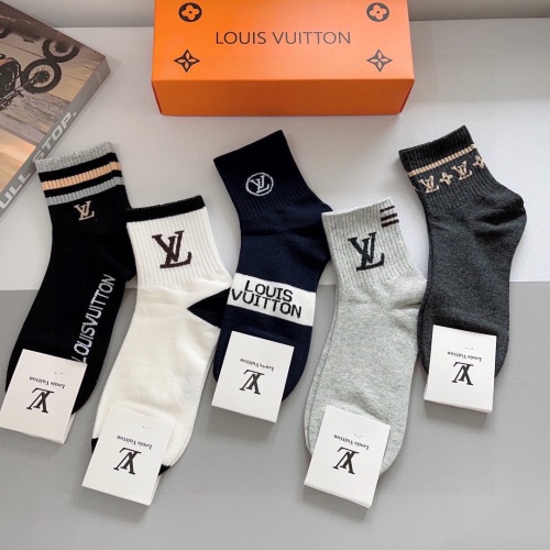 Cheap Louis Vuitton LV Socks #1242247 Replica Wholesale [$29.00 USD] [ITEM#1242247] on Replica Louis Vuitton LV Socks