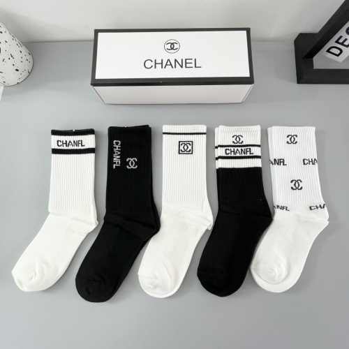 Cheap Chanel Socks For Women #1242314 Replica Wholesale [$29.00 USD] [ITEM#1242314] on Replica Chanel Socks