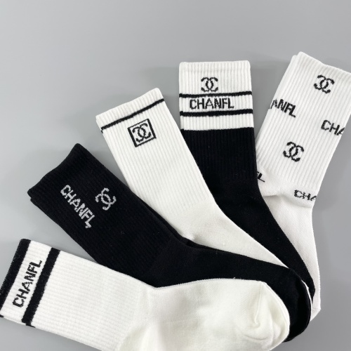 Cheap Chanel Socks For Women #1242314 Replica Wholesale [$29.00 USD] [ITEM#1242314] on Replica Chanel Socks