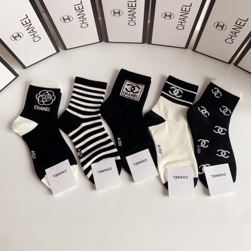 Cheap Chanel Socks #1242439 Replica Wholesale [$27.00 USD] [ITEM#1242439] on Replica Chanel Socks