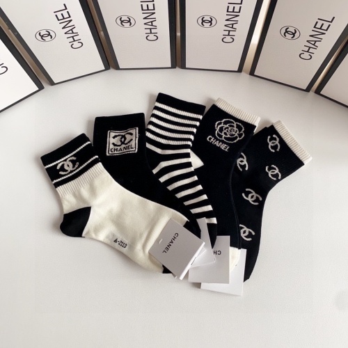 Cheap Chanel Socks #1242439 Replica Wholesale [$27.00 USD] [ITEM#1242439] on Replica Chanel Socks