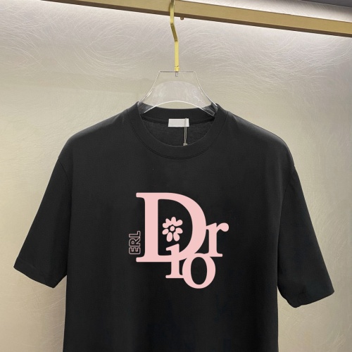 Cheap Christian Dior T-Shirts Short Sleeved For Unisex #1242822 Replica Wholesale [$25.00 USD] [ITEM#1242822] on Replica Christian Dior T-Shirts