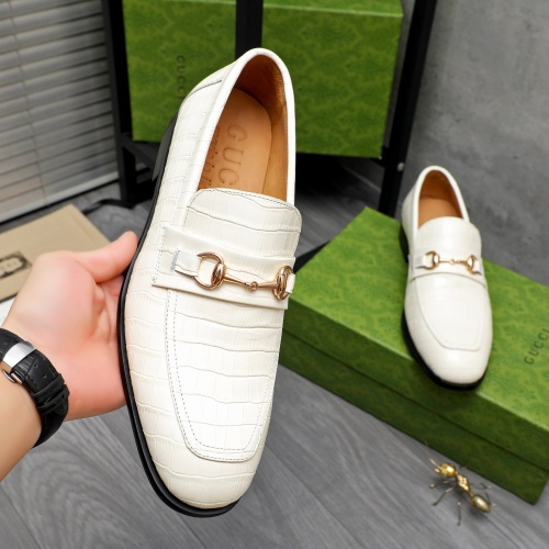 Cheap Gucci Oxfords Shoes For Men #1243860 Replica Wholesale [$82.00 USD] [ITEM#1243860] on Replica Gucci Oxfords Shoes