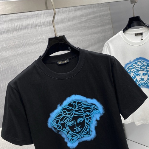 Cheap Versace T-Shirts Short Sleeved For Unisex #1244265 Replica Wholesale [$64.00 USD] [ITEM#1244265] on Replica Versace T-Shirts