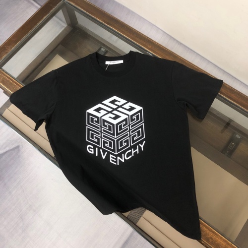 Cheap Givenchy T-Shirts Short Sleeved For Unisex #1244292 Replica Wholesale [$41.00 USD] [ITEM#1244292] on Replica Givenchy T-Shirts