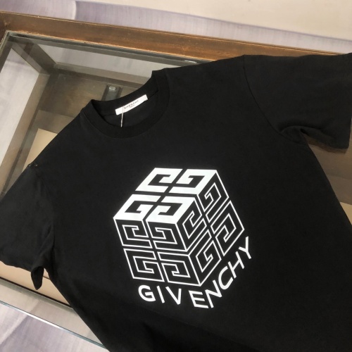 Cheap Givenchy T-Shirts Short Sleeved For Unisex #1244292 Replica Wholesale [$41.00 USD] [ITEM#1244292] on Replica Givenchy T-Shirts