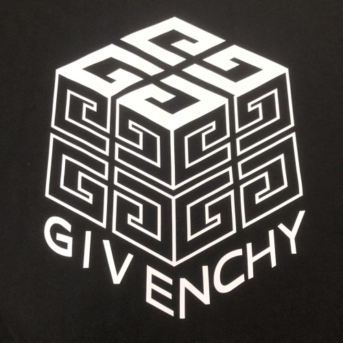 Cheap Givenchy T-Shirts Short Sleeved For Unisex #1244292 Replica Wholesale [$41.00 USD] [ITEM#1244292] on Replica Givenchy T-Shirts