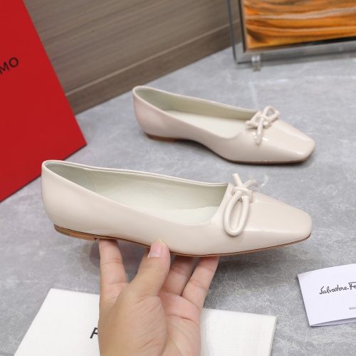 Cheap Salvatore Ferragamo Flat Shoes For Women #1245310 Replica Wholesale [$112.00 USD] [ITEM#1245310] on Replica Salvatore Ferragamo Flat Shoes