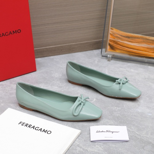 Cheap Salvatore Ferragamo Flat Shoes For Women #1245312 Replica Wholesale [$112.00 USD] [ITEM#1245312] on Replica Salvatore Ferragamo Flat Shoes