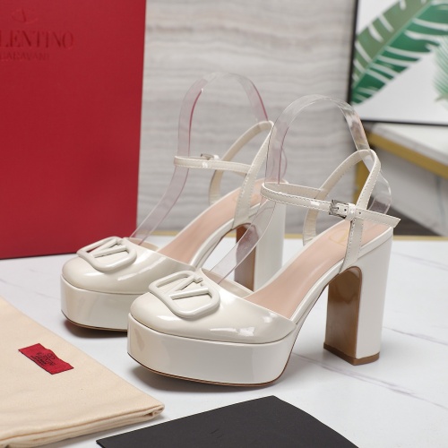 Cheap Valentino Sandal For Women #1245332 Replica Wholesale [$125.00 USD] [ITEM#1245332] on Replica Valentino Sandal