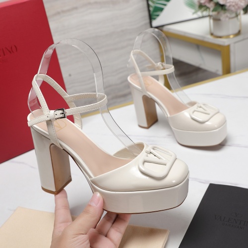 Cheap Valentino Sandal For Women #1245332 Replica Wholesale [$125.00 USD] [ITEM#1245332] on Replica Valentino Sandal