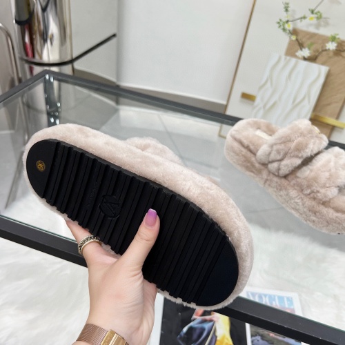 Cheap Louis Vuitton Slippers For Women #1245406 Replica Wholesale [$98.00 USD] [ITEM#1245406] on Replica Louis Vuitton Slippers