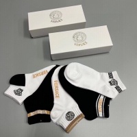 Cheap Versace Socks For Men #1237838 Replica Wholesale [$25.00 USD] [ITEM#1237838] on Replica Versace Socks