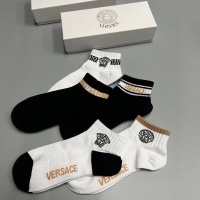 Cheap Versace Socks For Men #1237838 Replica Wholesale [$25.00 USD] [ITEM#1237838] on Replica Versace Socks