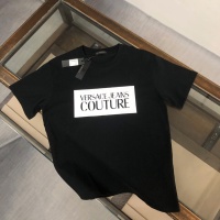 Cheap Versace T-Shirts Short Sleeved For Unisex #1239149 Replica Wholesale [$41.00 USD] [ITEM#1239149] on Replica Versace T-Shirts