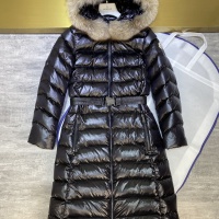 Moncler Down Feather Coat Long Sleeved For Women #1240182