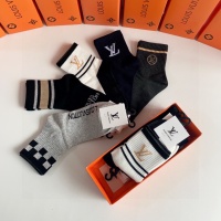 Cheap Louis Vuitton LV Socks #1242168 Replica Wholesale [$25.00 USD] [ITEM#1242168] on Replica Louis Vuitton LV Socks