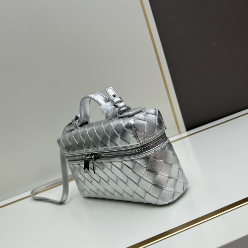 Cheap Bottega Veneta BV AAA Quality Messenger Bags For Women #1247411 Replica Wholesale [$162.00 USD] [ITEM#1247411] on Replica Bottega Veneta BV AAA Quality Messenger Bags