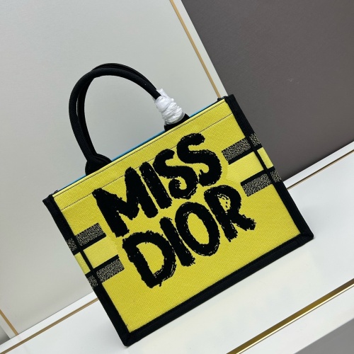 Cheap Christian Dior AAA Quality Tote-Handbags For Women #1247685 Replica Wholesale [$96.00 USD] [ITEM#1247685] on Replica Christian Dior AAA Handbags