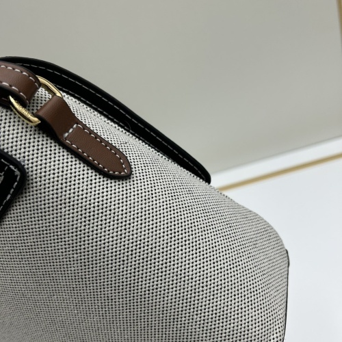 Cheap Burberry AAA Quality Messenger Bags For Women #1248411 Replica Wholesale [$105.00 USD] [ITEM#1248411] on Replica Burberry AAA Messenger Bags