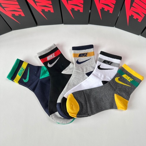 Cheap Nike Socks #1249016 Replica Wholesale [$25.00 USD] [ITEM#1249016] on Replica Nike Socks