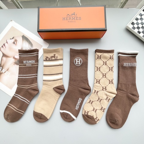 Cheap Hermes Socks #1249183 Replica Wholesale [$29.00 USD] [ITEM#1249183] on Replica Hermes Socks