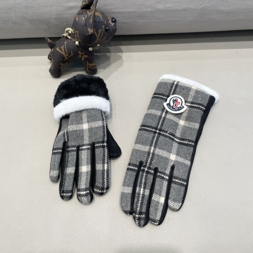 Cheap Moncler Gloves #1249271 Replica Wholesale [$40.00 USD] [ITEM#1249271] on Replica Moncler Gloves