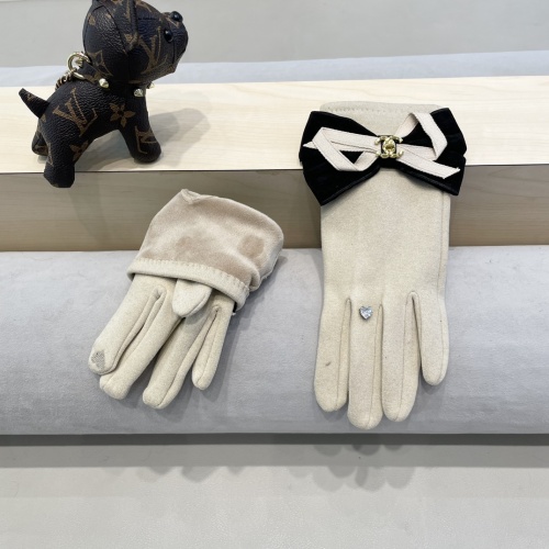 Cheap Chanel Gloves #1249345 Replica Wholesale [$38.00 USD] [ITEM#1249345] on Replica Chanel Gloves