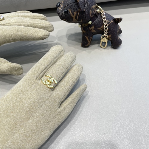 Cheap Chanel Gloves #1249346 Replica Wholesale [$38.00 USD] [ITEM#1249346] on Replica Chanel Gloves