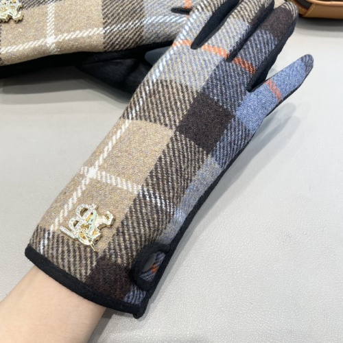 Cheap Burberry Gloves #1249351 Replica Wholesale [$39.00 USD] [ITEM#1249351] on Replica Burberry Gloves