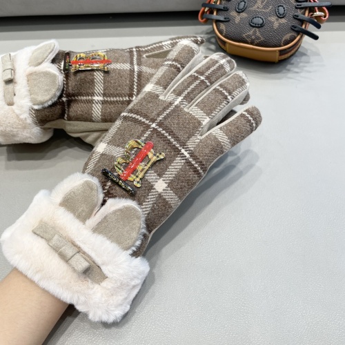 Cheap Burberry Gloves #1249357 Replica Wholesale [$42.00 USD] [ITEM#1249357] on Replica Burberry Gloves