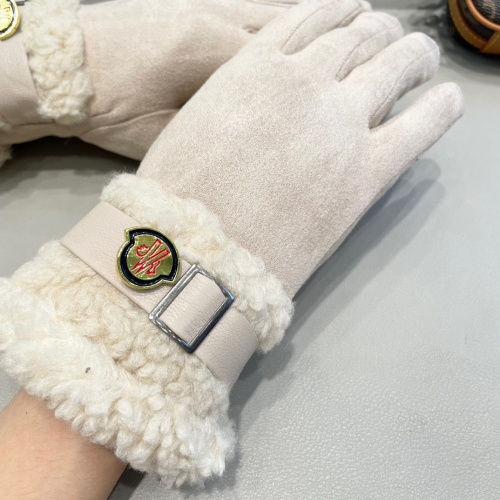 Cheap Moncler Gloves For Women #1249463 Replica Wholesale [$38.00 USD] [ITEM#1249463] on Replica Moncler Gloves