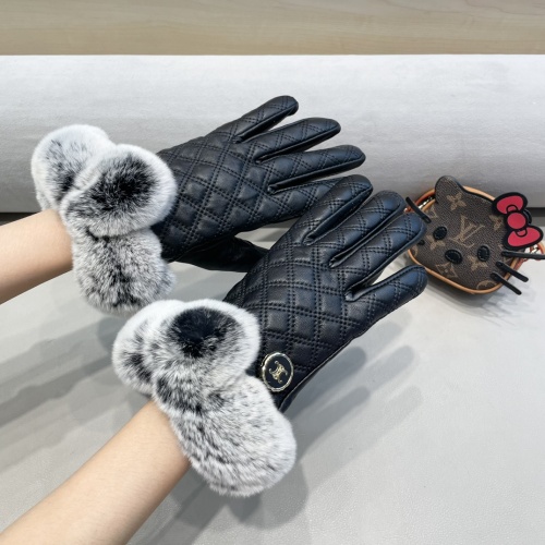 Cheap Celine Gloves For Women #1249501 Replica Wholesale [$52.00 USD] [ITEM#1249501] on Replica Celine Gloves