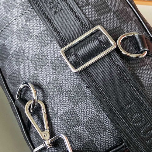 Cheap Louis Vuitton AAA Man Messenger Bags #1249729 Replica Wholesale [$72.00 USD] [ITEM#1249729] on Replica Louis Vuitton AAA Man Messenger Bags