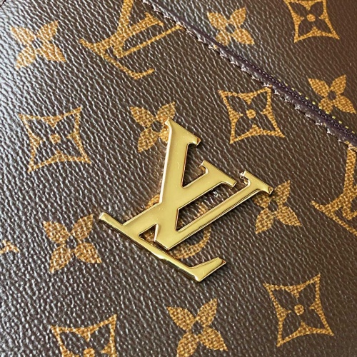 Cheap Louis Vuitton AAA Man Messenger Bags #1249731 Replica Wholesale [$72.00 USD] [ITEM#1249731] on Replica Louis Vuitton AAA Man Messenger Bags