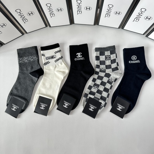 Cheap Chanel Socks #1249943 Replica Wholesale [$27.00 USD] [ITEM#1249943] on Replica Chanel Socks