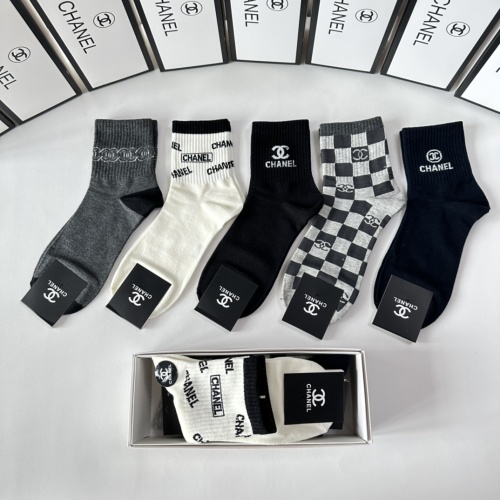 Cheap Chanel Socks #1249943 Replica Wholesale [$27.00 USD] [ITEM#1249943] on Replica Chanel Socks