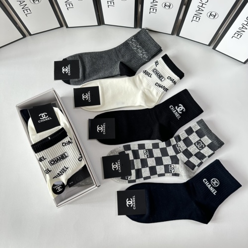 Cheap Chanel Socks #1249943 Replica Wholesale [$27.00 USD] [ITEM#1249943] on Replica Chanel Socks