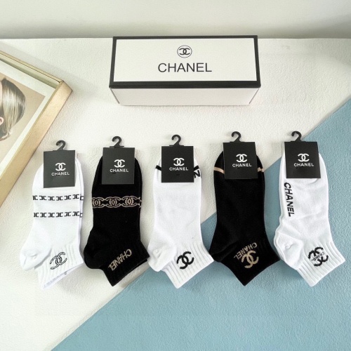 Cheap Chanel Socks #1249990 Replica Wholesale [$25.00 USD] [ITEM#1249990] on Replica Chanel Socks