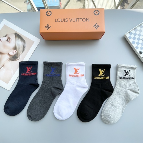 Cheap Louis Vuitton LV Socks #1250079 Replica Wholesale [$27.00 USD] [ITEM#1250079] on Replica Louis Vuitton LV Socks