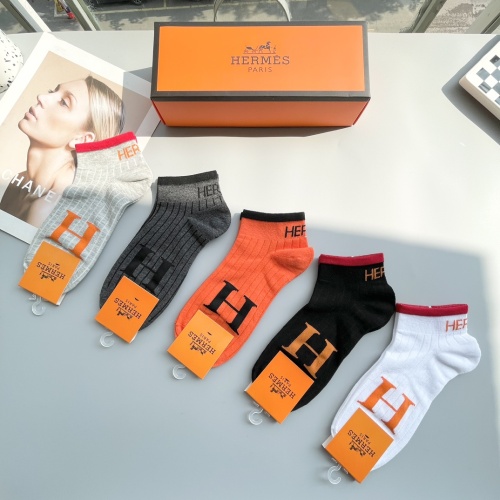 Cheap Hermes Socks #1250128 Replica Wholesale [$27.00 USD] [ITEM#1250128] on Replica Hermes Socks