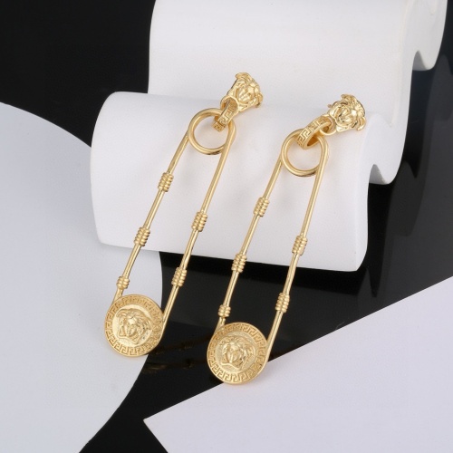 Cheap Versace Earrings For Women #1251907 Replica Wholesale [$29.00 USD] [ITEM#1251907] on Replica Versace Earrings