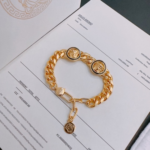 Cheap Versace Bracelets #1252068 Replica Wholesale [$56.00 USD] [ITEM#1252068] on Replica Versace Bracelets