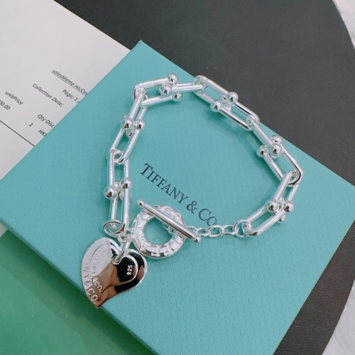 Cheap Tiffany Bracelets #1252125 Replica Wholesale [$56.00 USD] [ITEM#1252125] on Replica Tiffany Bracelets