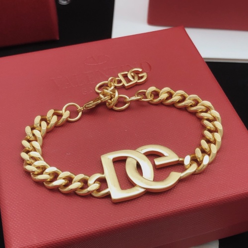 Cheap Dolce &amp; Gabbana Bracelets #1252142 Replica Wholesale [$29.00 USD] [ITEM#1252142] on Replica Dolce &amp; Gabbana Bracelets