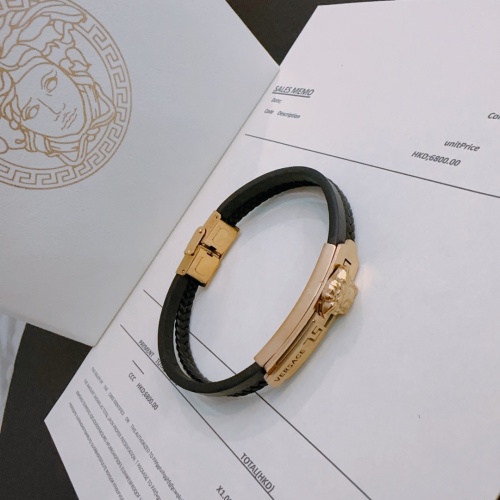 Cheap Versace Bracelets #1252189 Replica Wholesale [$42.00 USD] [ITEM#1252189] on Replica Versace Bracelets