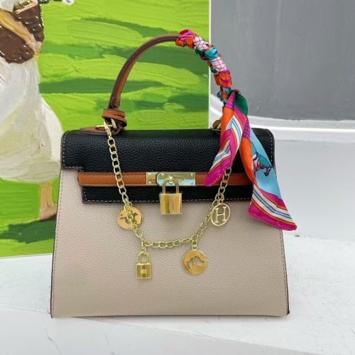 Cheap Hermes HandBags For Women #1252416 Replica Wholesale [$45.00 USD] [ITEM#1252416] on Replica Hermes HandBags